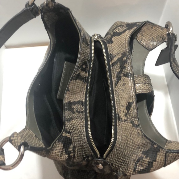 Coach purse - Picture 4 of 7